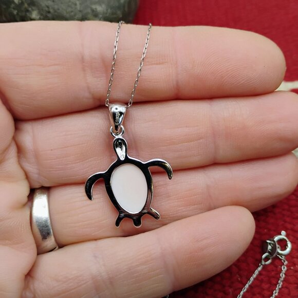 Pink Conch Sea Turtle Pendant Necklace Sterling Silver on 18" Chain - Picture 9 of 10